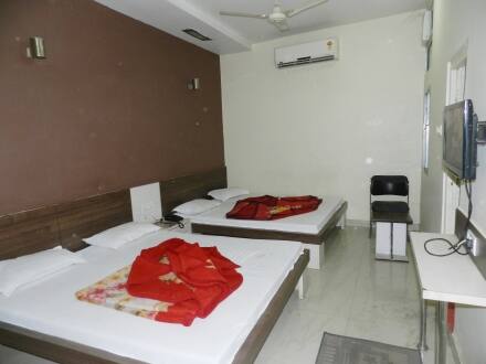 Deluxe Paradise Hotel, Ajmer 3